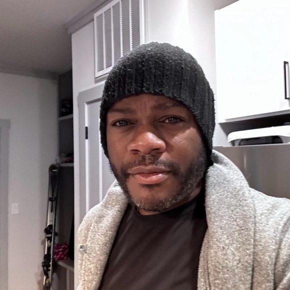 Meet your Posher, Mark - Picture 1 of 2